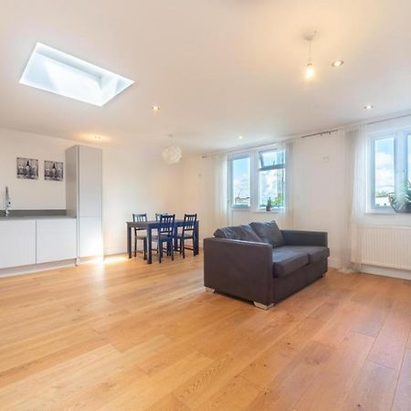 Lovely Penthouse Near Canary Wharf 런던 외부 사진